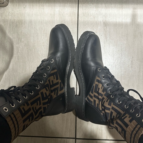 Fendi combat boots - Picture 2 of 7